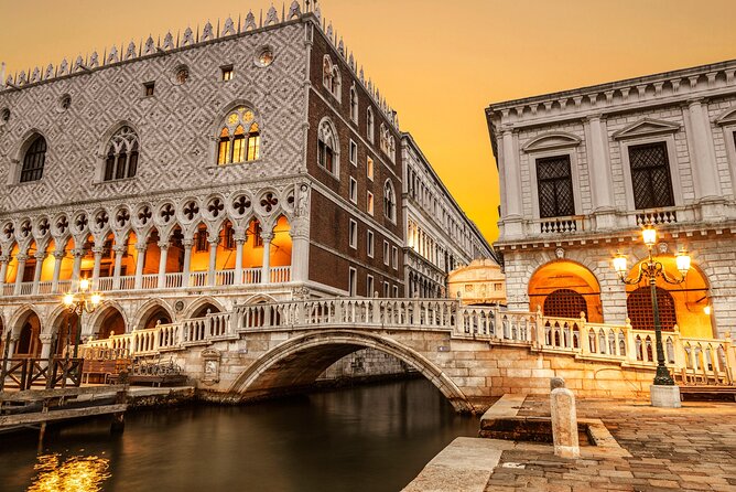 Venice: Casanova Charm Carnival Treasure Hunt - Starting at Piazzale Roma