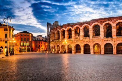 Verona Scavenger Hunt and Highlights Self Guided Audio Tour