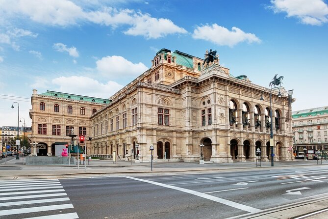 Vienna: Freud, Mozart & Beethoven Exploration Game - How the clue system shapes the route