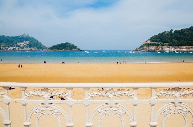 Who Am I? San Sebastian Identity Puzzle Adventure - Gipuzkoa Plaza and Bretxa Market