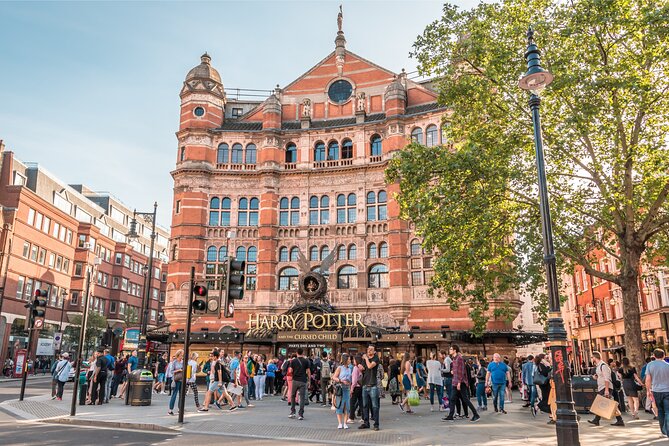 Wizarding London: Interactive Game & Magical Walking Tour - Trafalgar Square and the Death Eater route